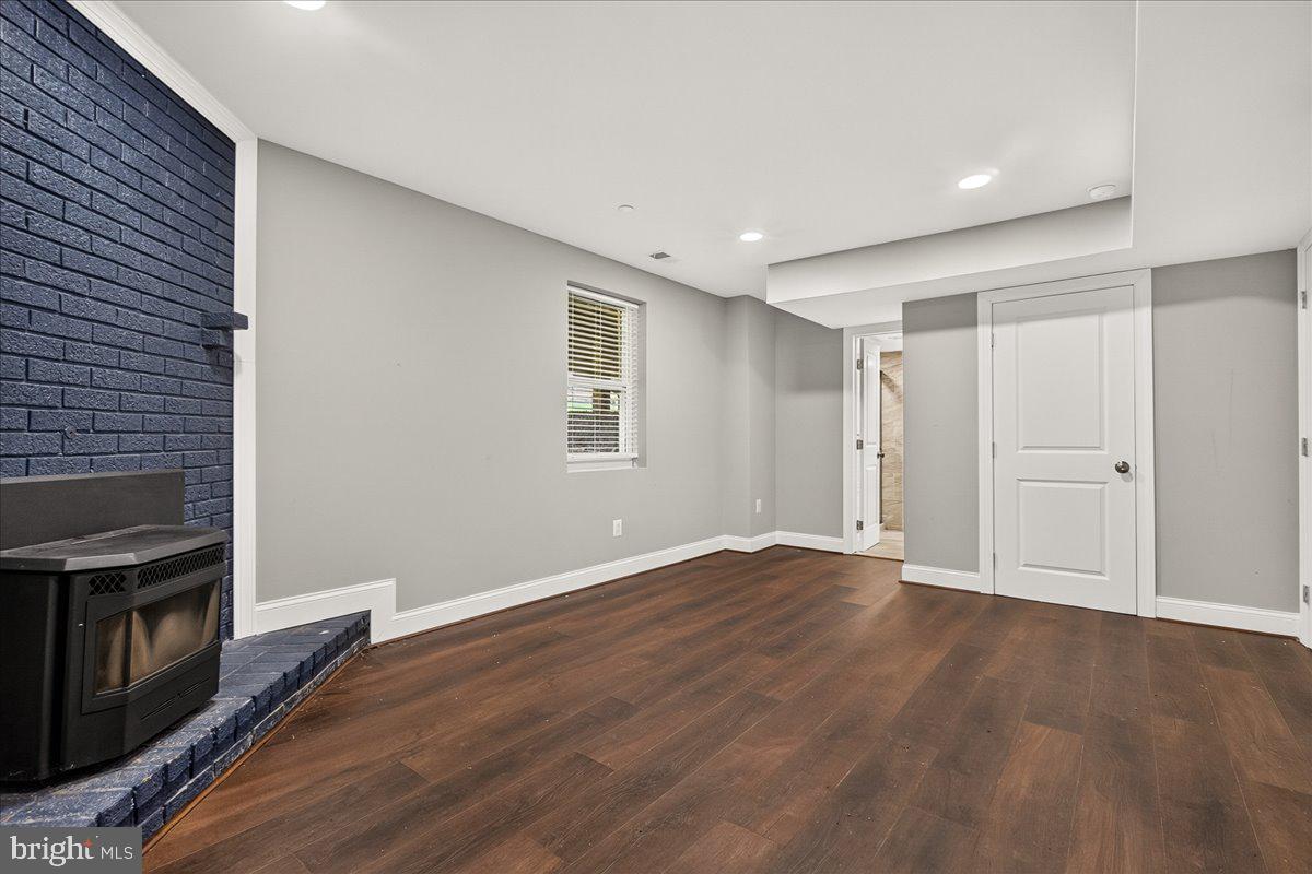 VALLEY VIEW - Residential
