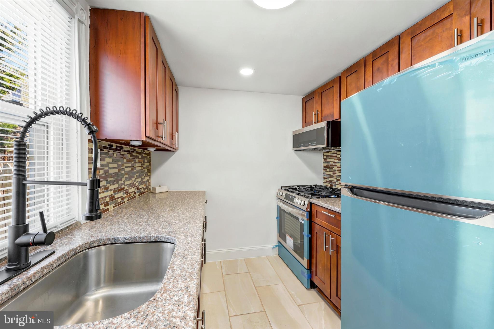 PORT RICHMOND - Residential