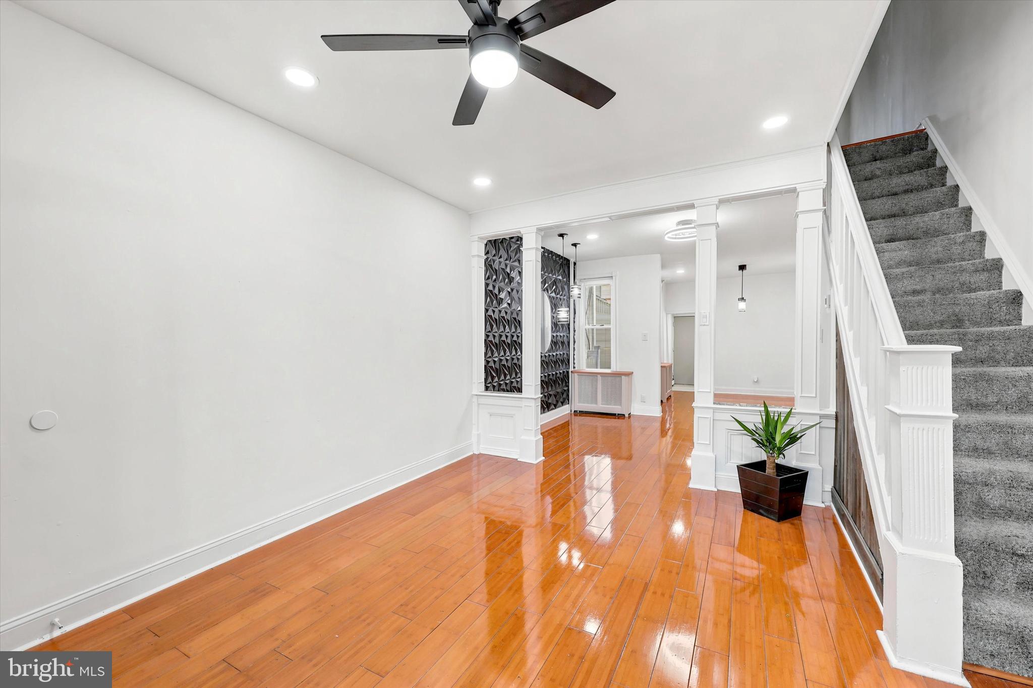 PORT RICHMOND - Residential