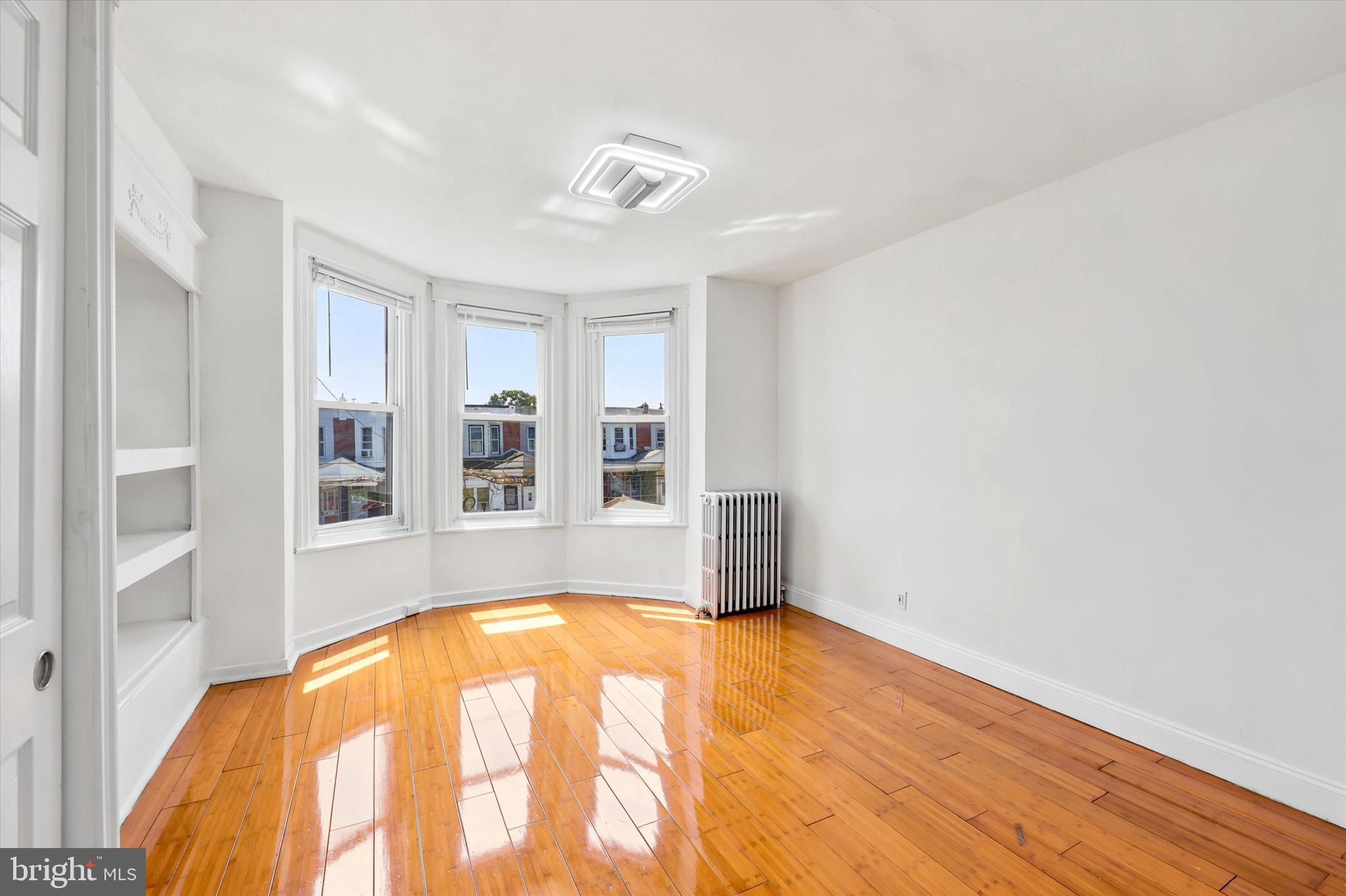 PORT RICHMOND - Residential
