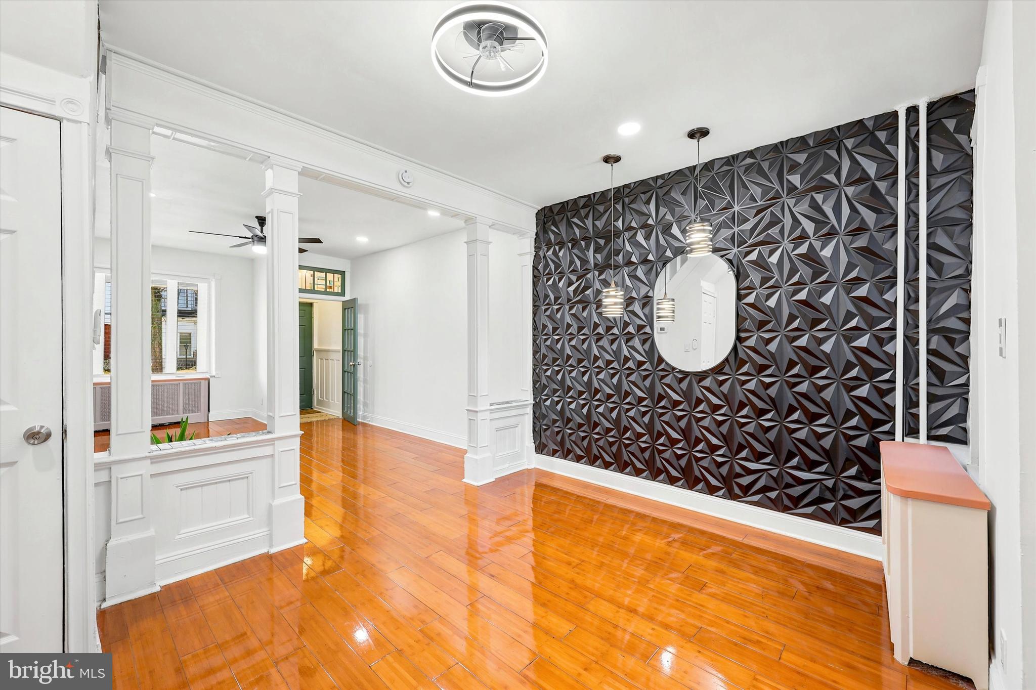 PORT RICHMOND - Residential