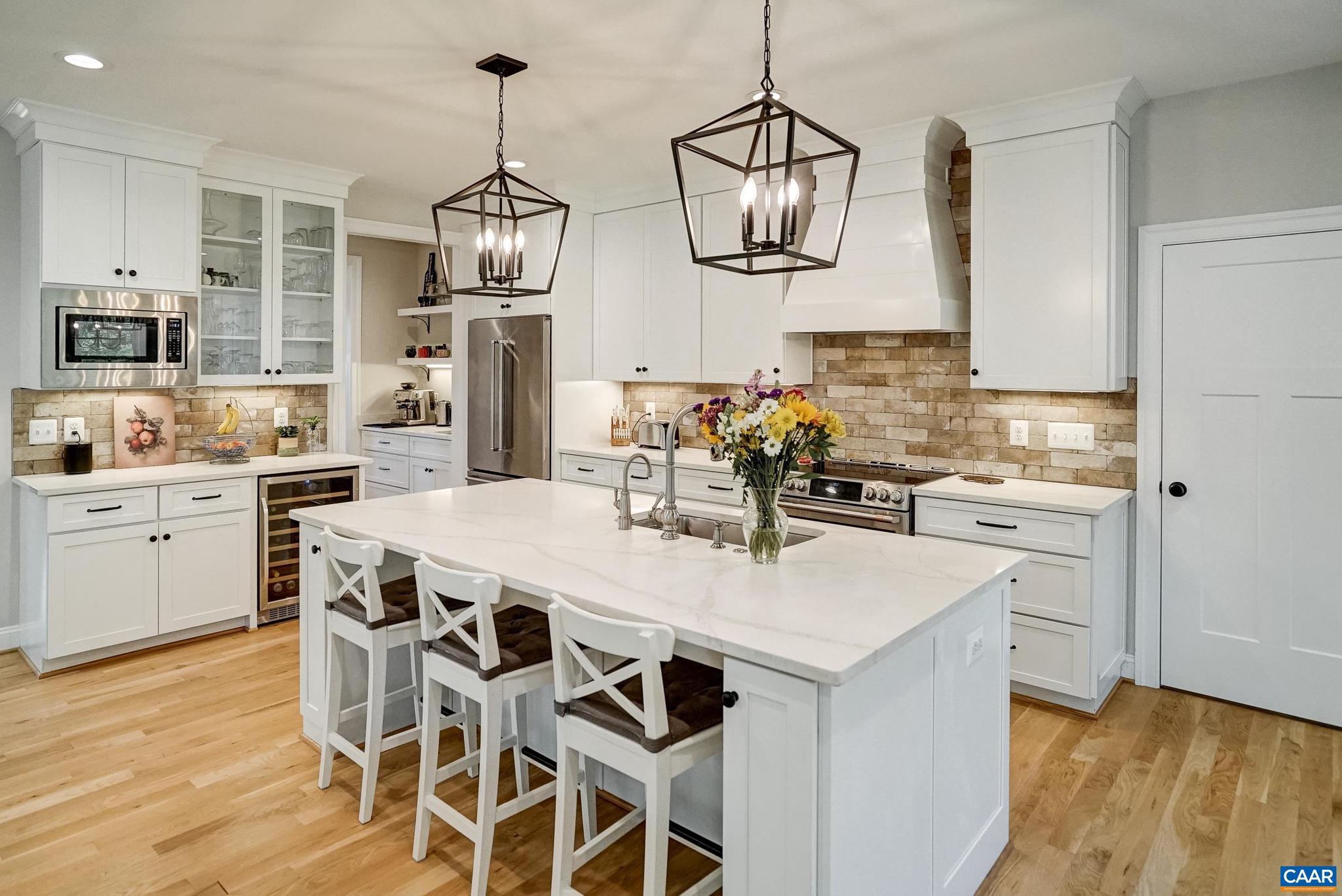 ROYAL ACRES - Residential