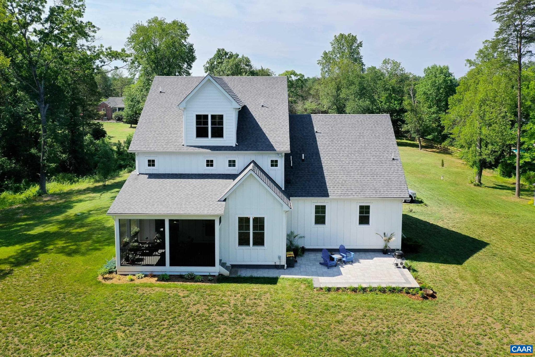 ROYAL ACRES - Residential