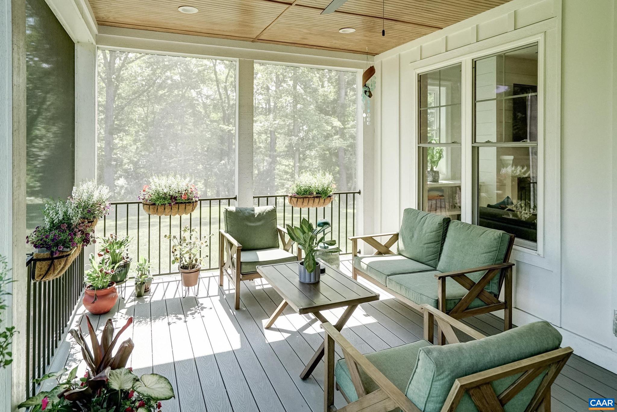 ROYAL ACRES - Residential