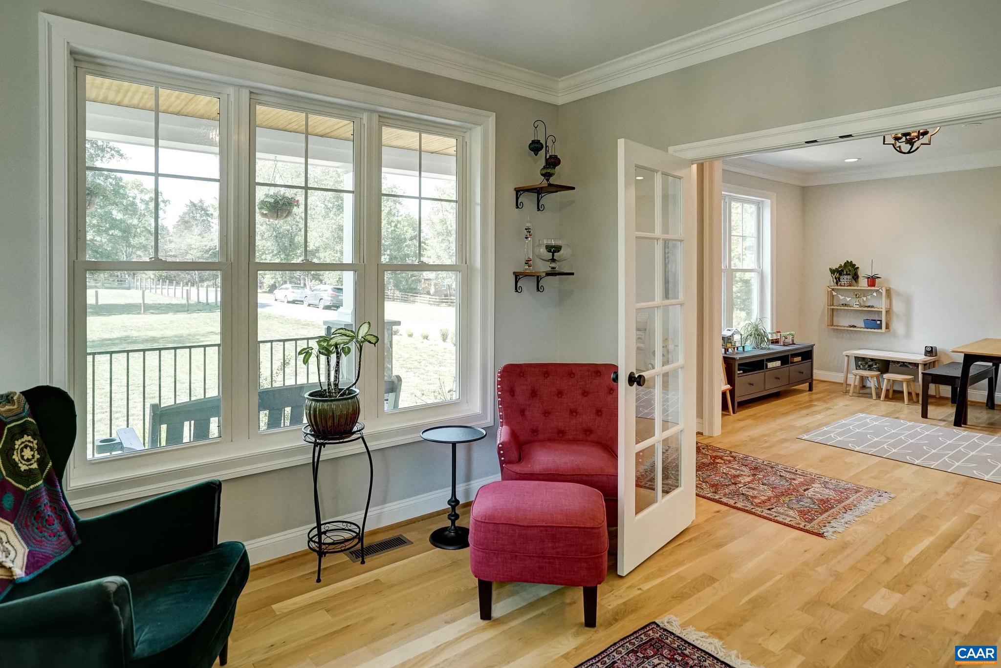 ROYAL ACRES - Residential