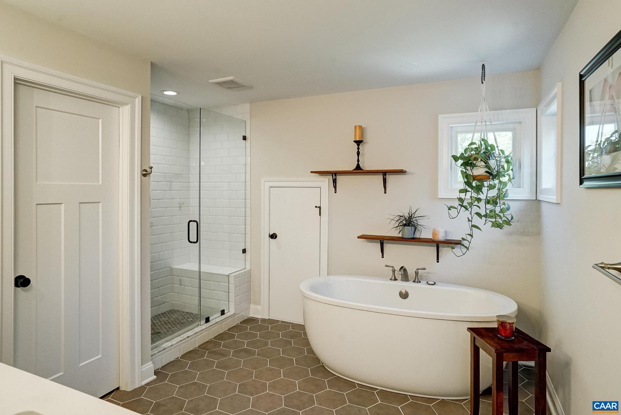 ROYAL ACRES - Residential