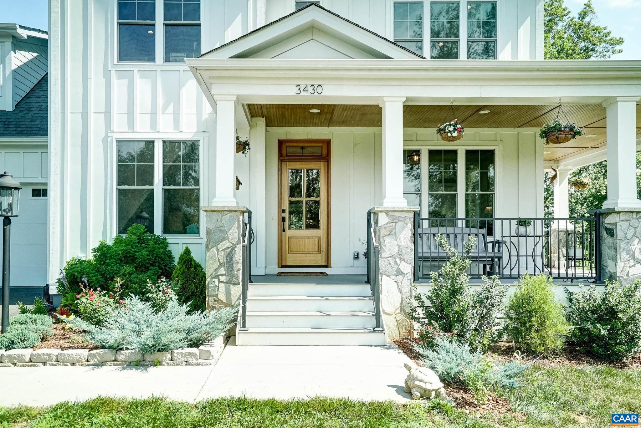 ROYAL ACRES - Residential