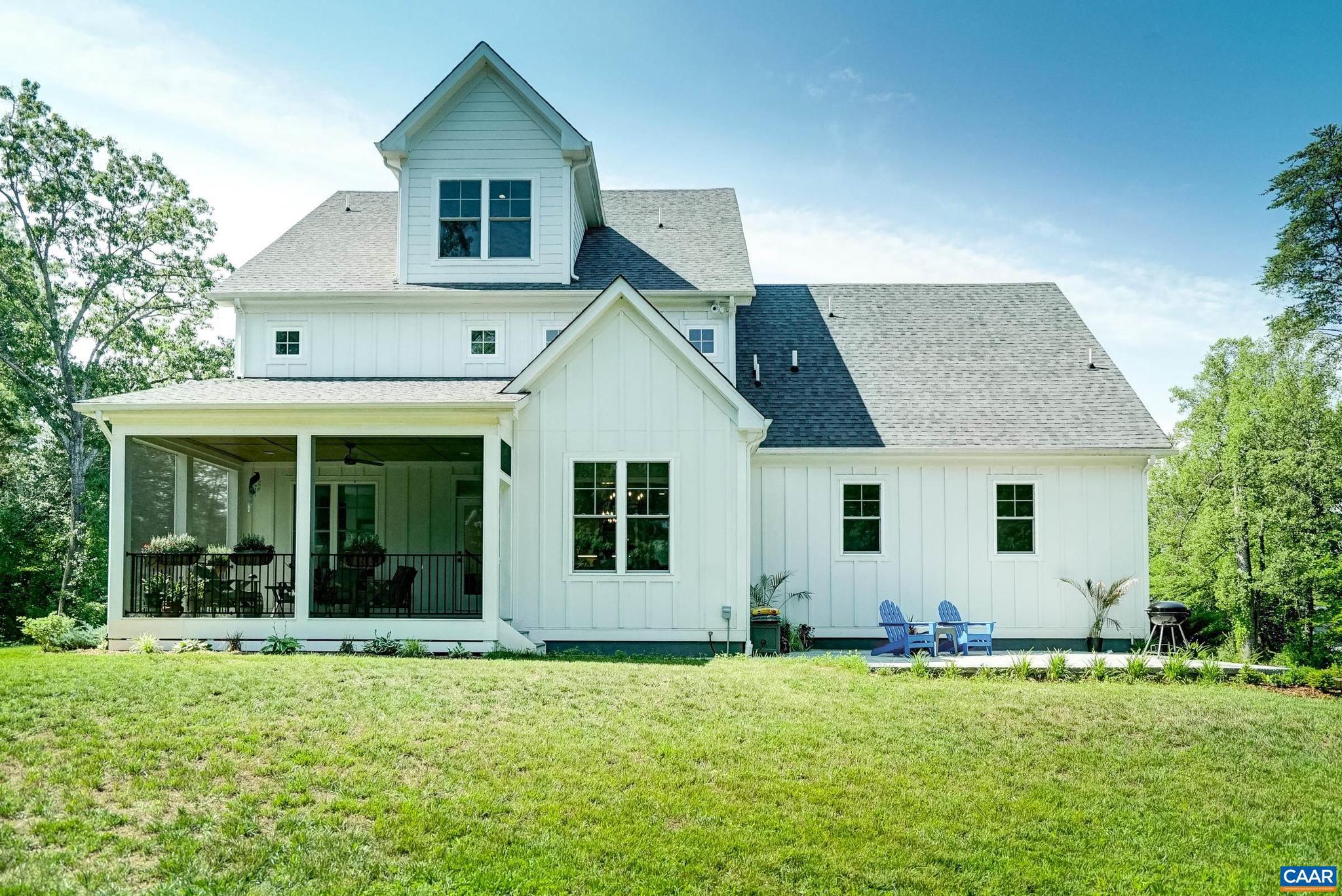 ROYAL ACRES - Residential