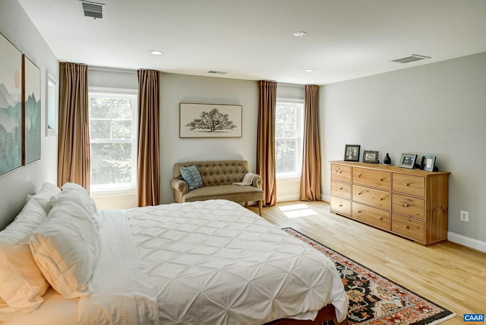 ROYAL ACRES - Residential