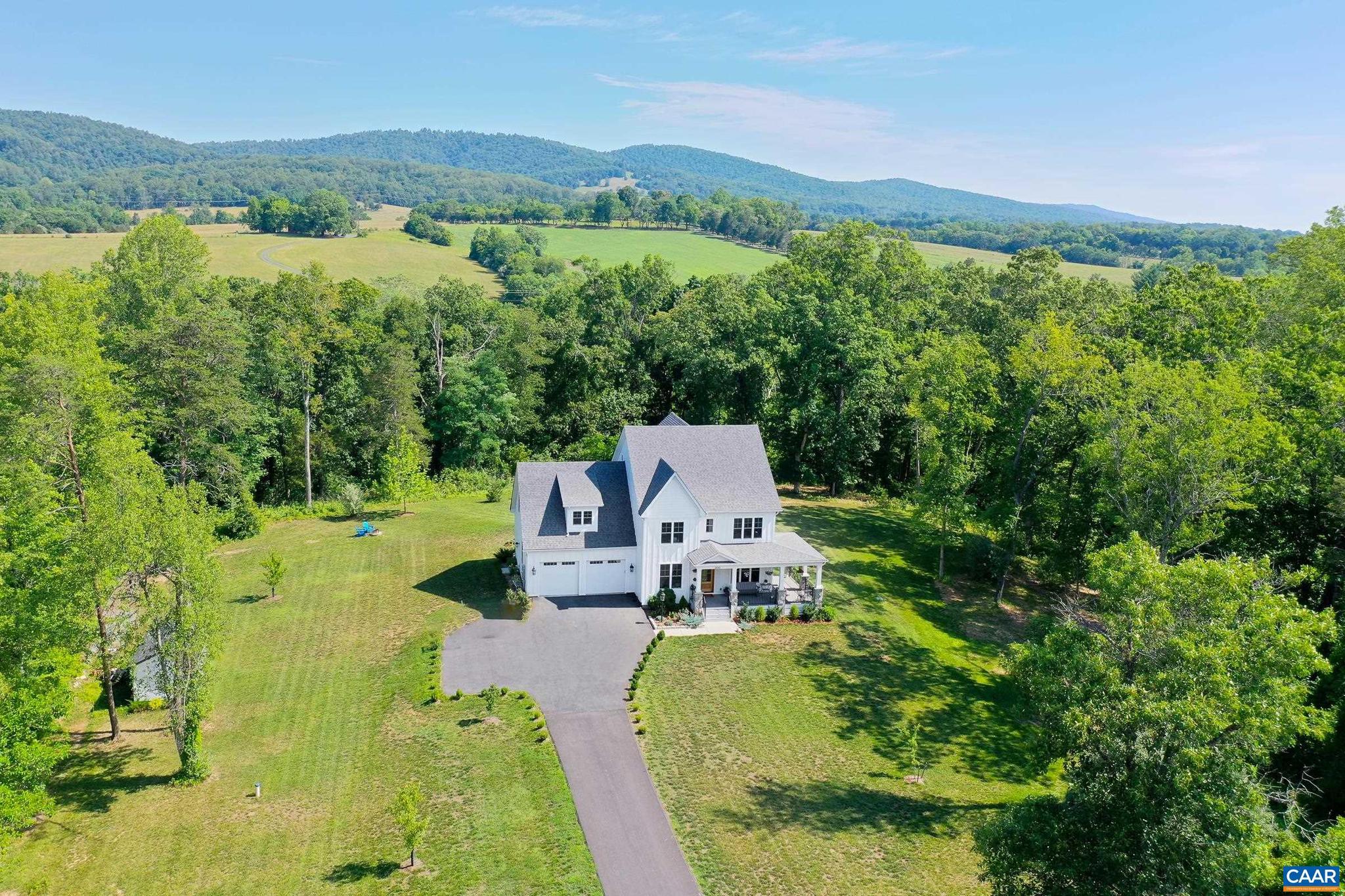 ROYAL ACRES - Residential