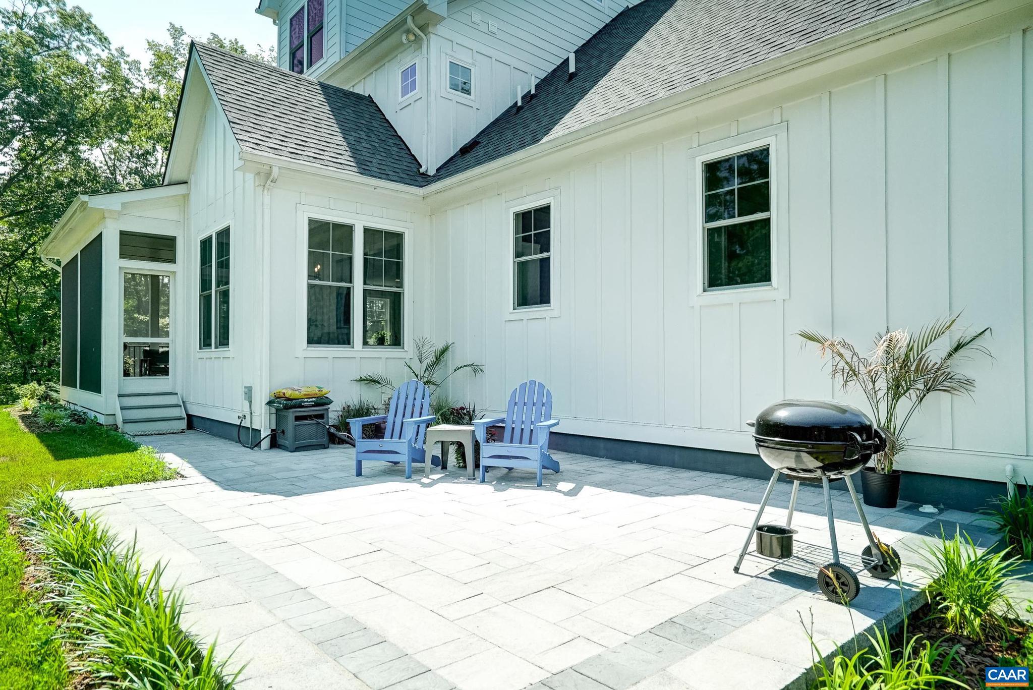 ROYAL ACRES - Residential