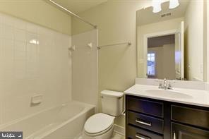 CROWN FARM - Residential Lease