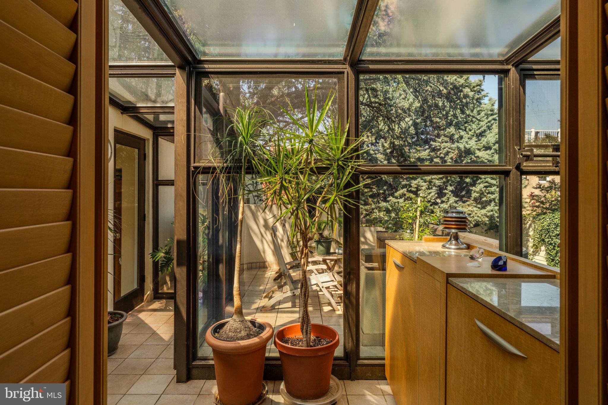 FAIRMOUNT - Residential