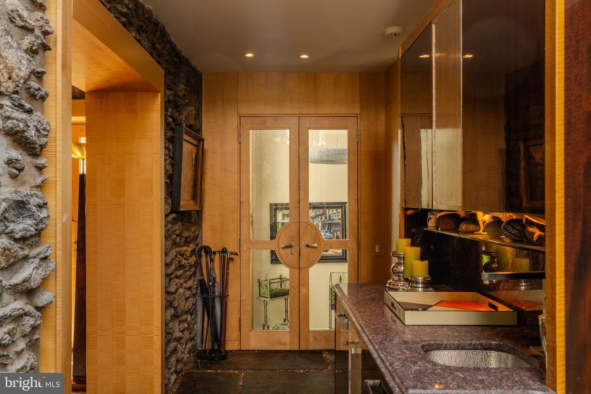 FAIRMOUNT - Residential