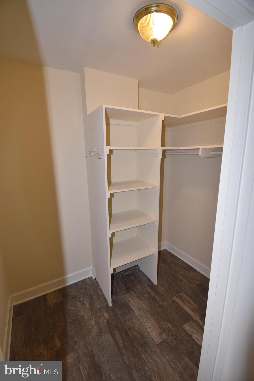 RIVER PLACE EAST - Residential Lease