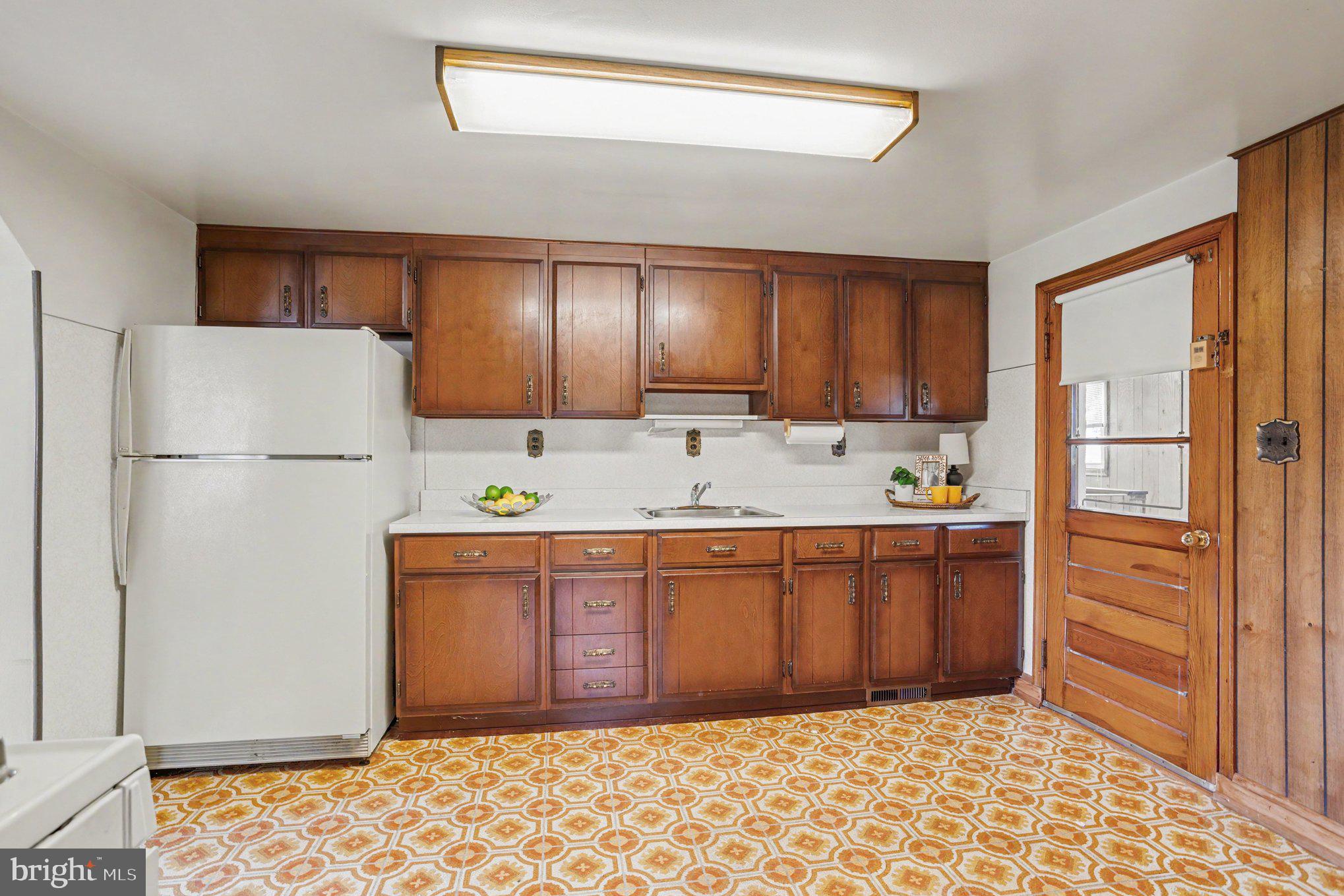 KINGSVILLE - Residential