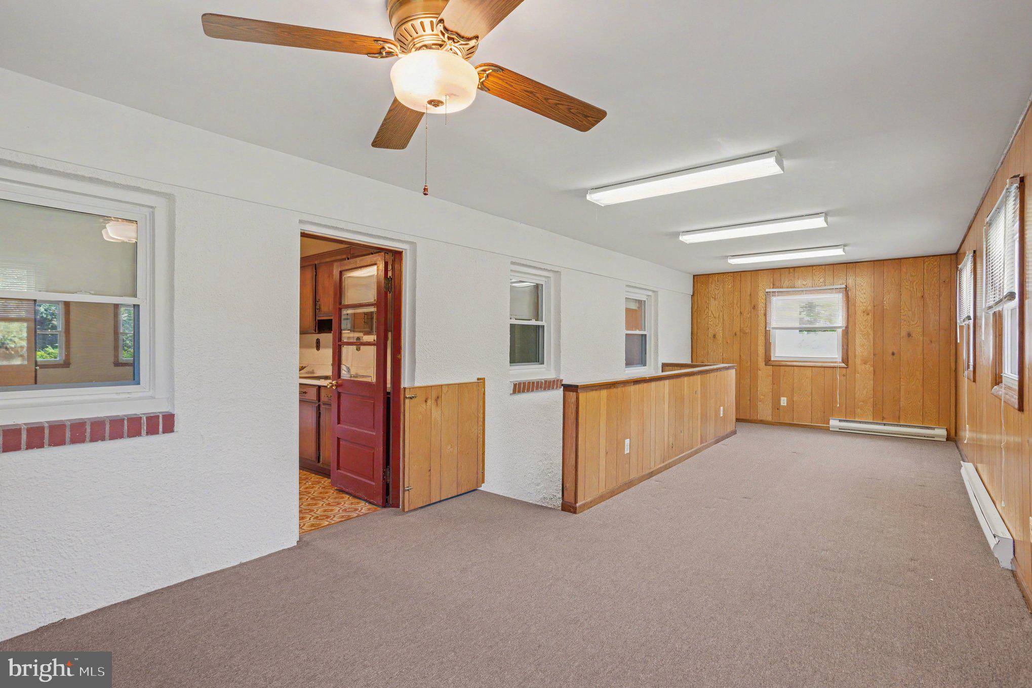 KINGSVILLE - Residential