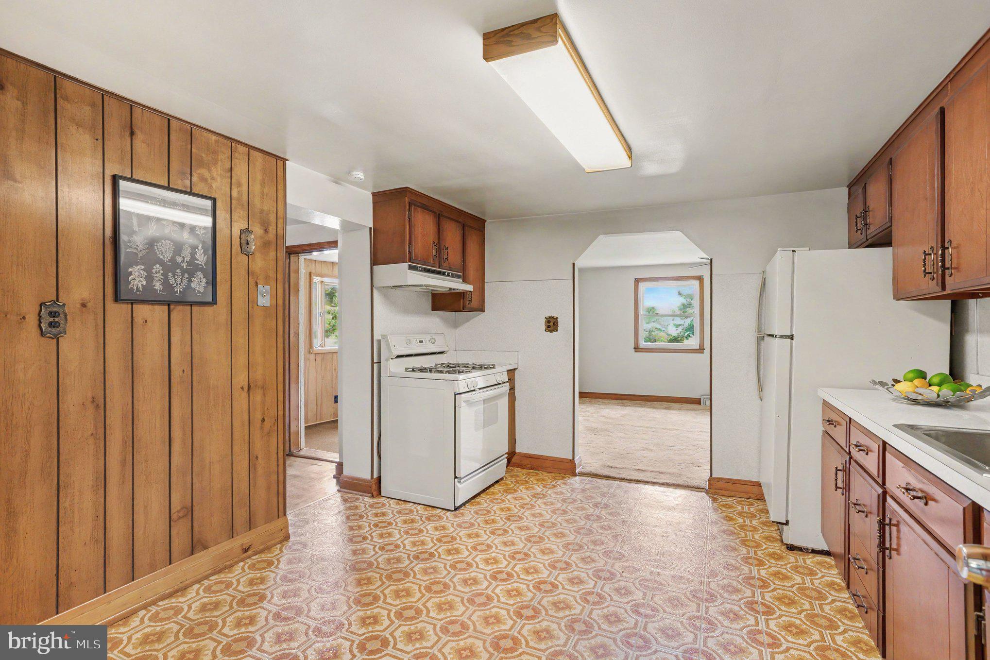 KINGSVILLE - Residential