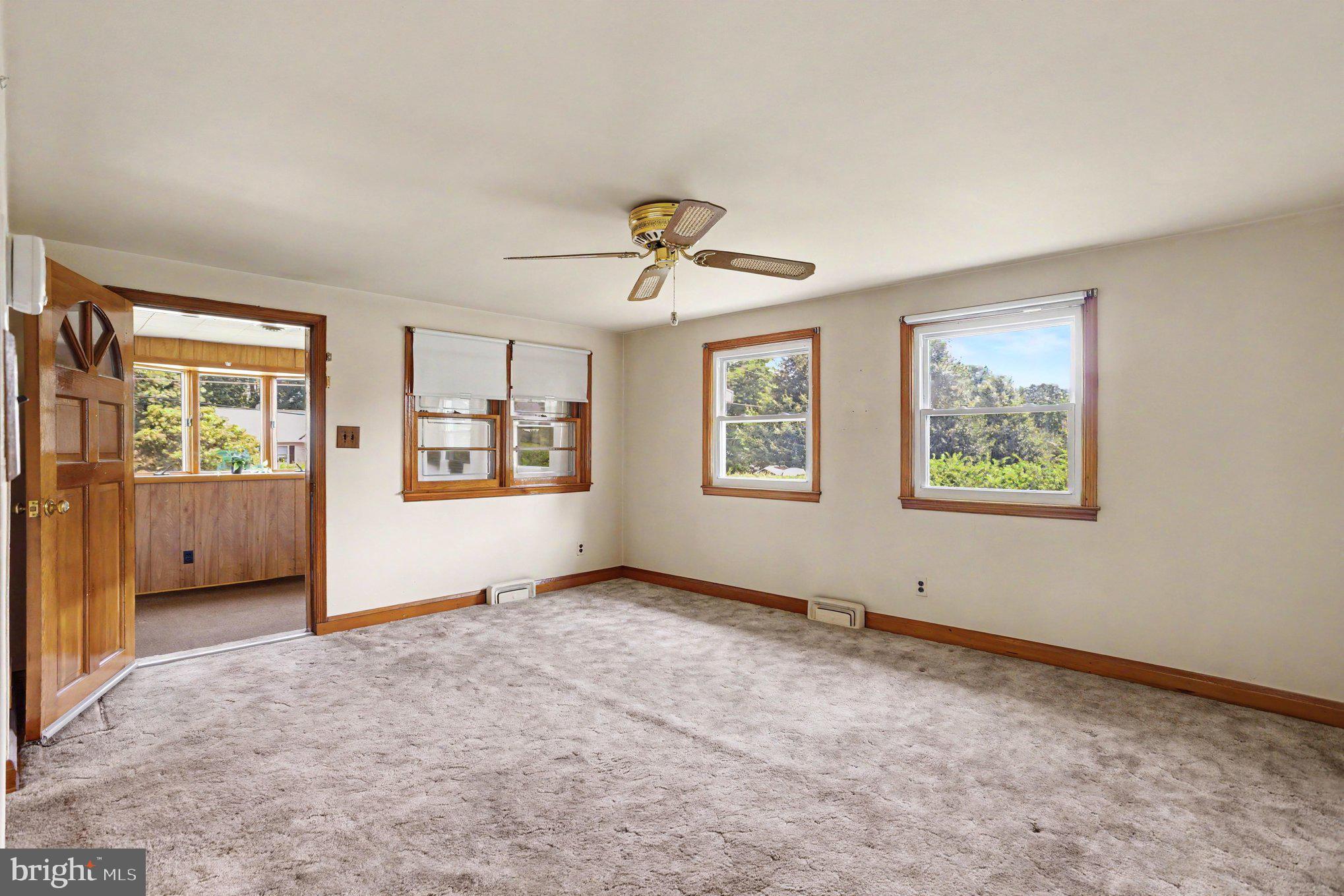 KINGSVILLE - Residential