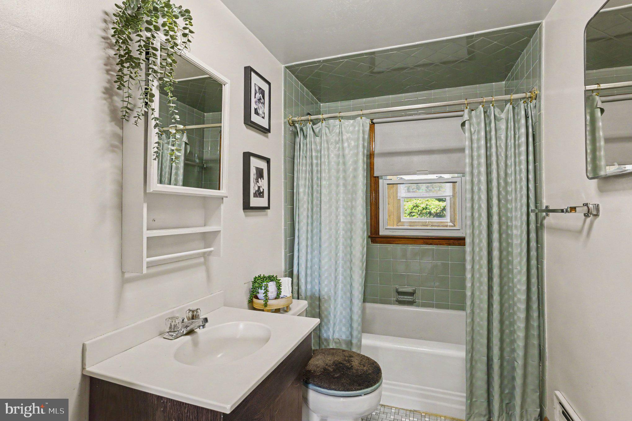 KINGSVILLE - Residential