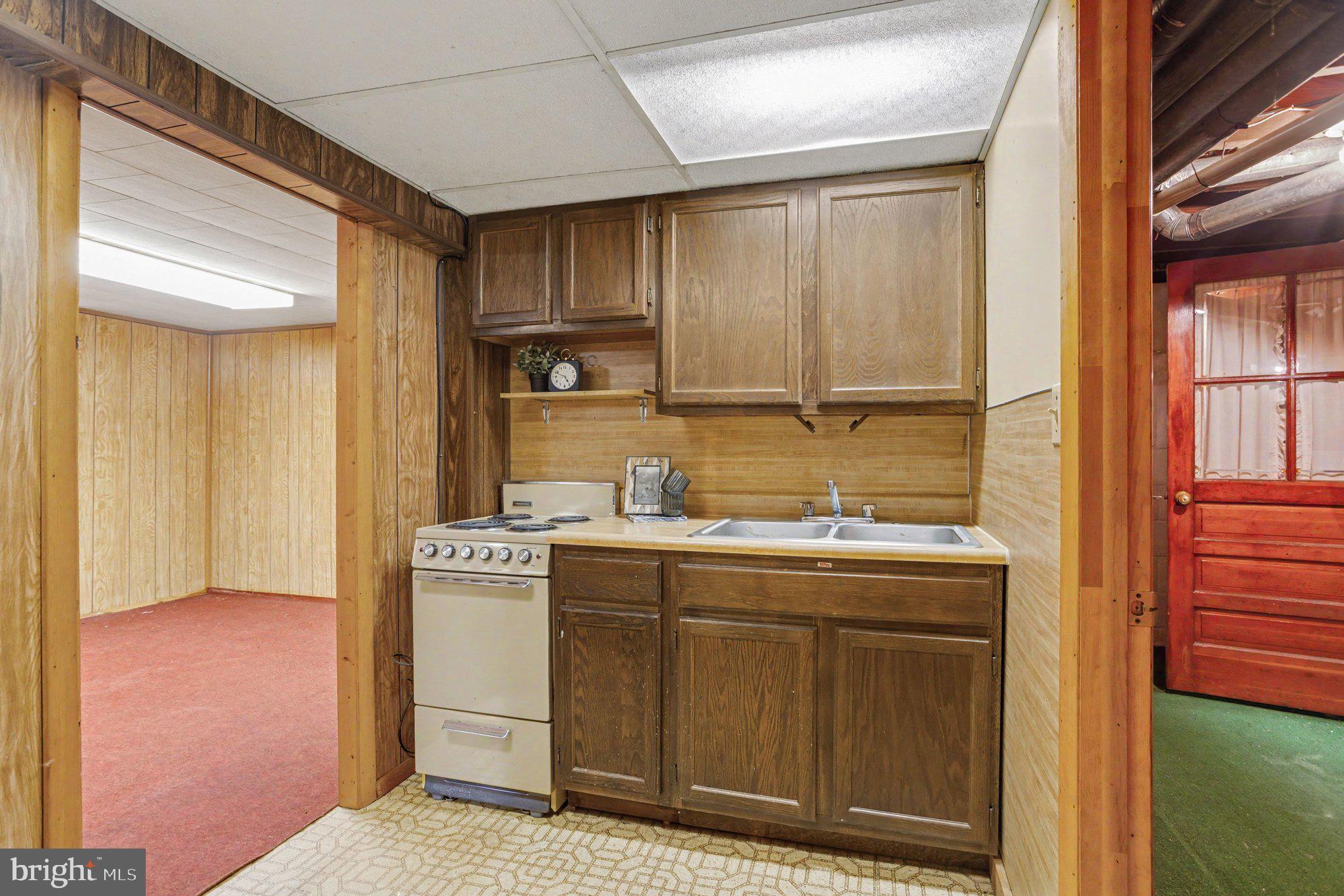 KINGSVILLE - Residential