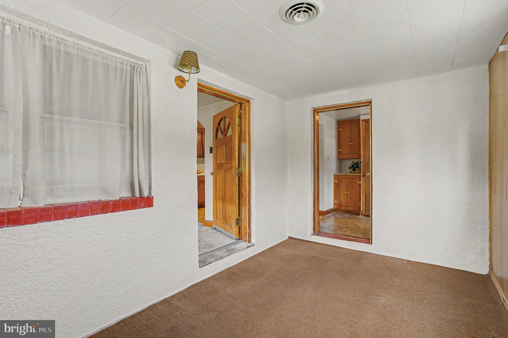 KINGSVILLE - Residential