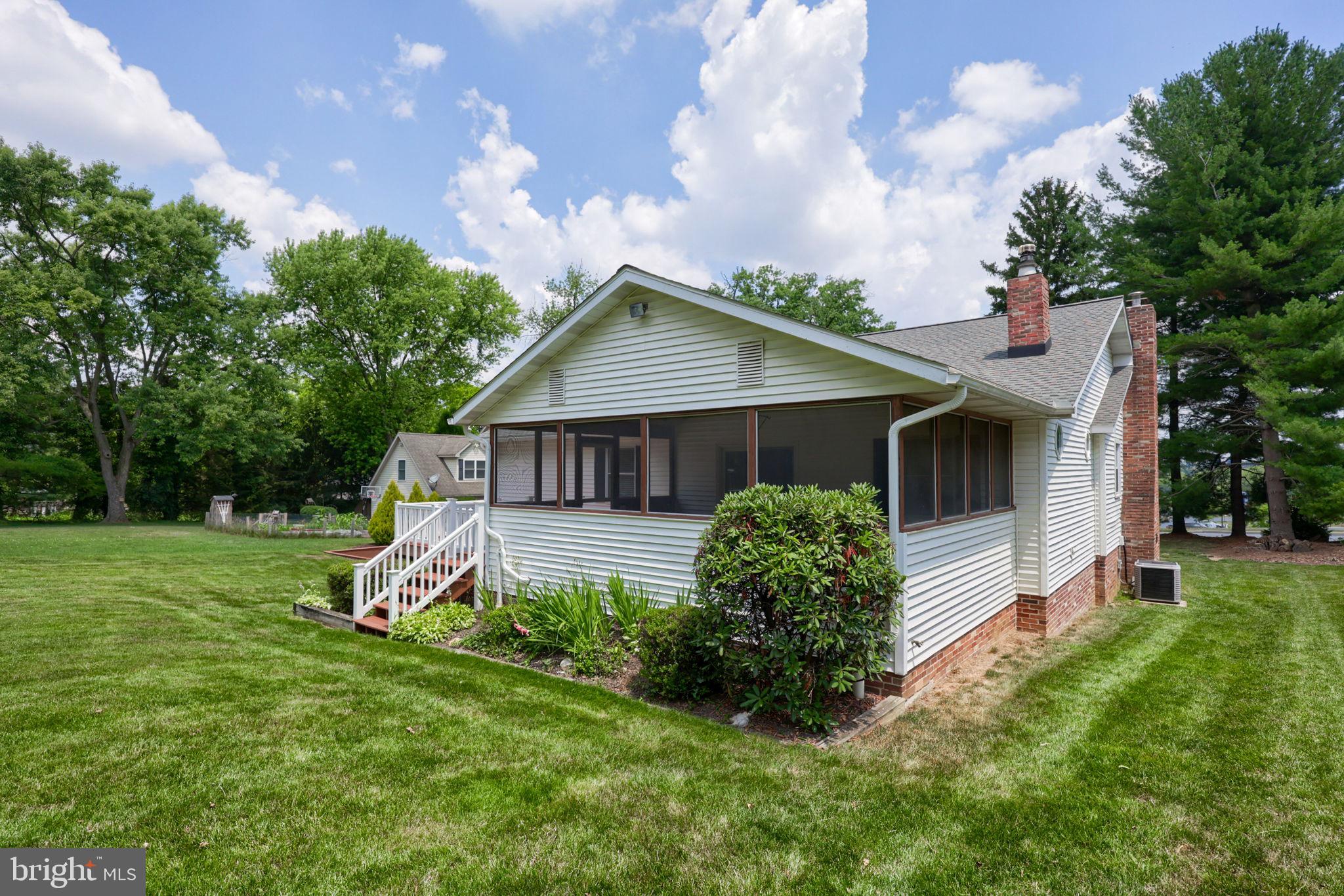 HARRISBURG PIKE - Residential