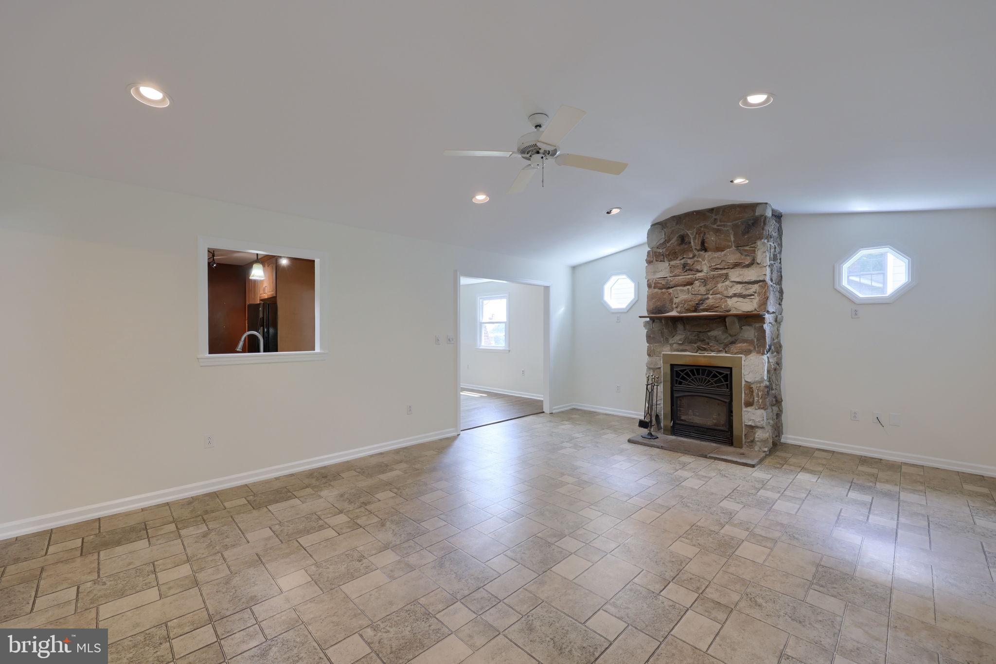HARRISBURG PIKE - Residential