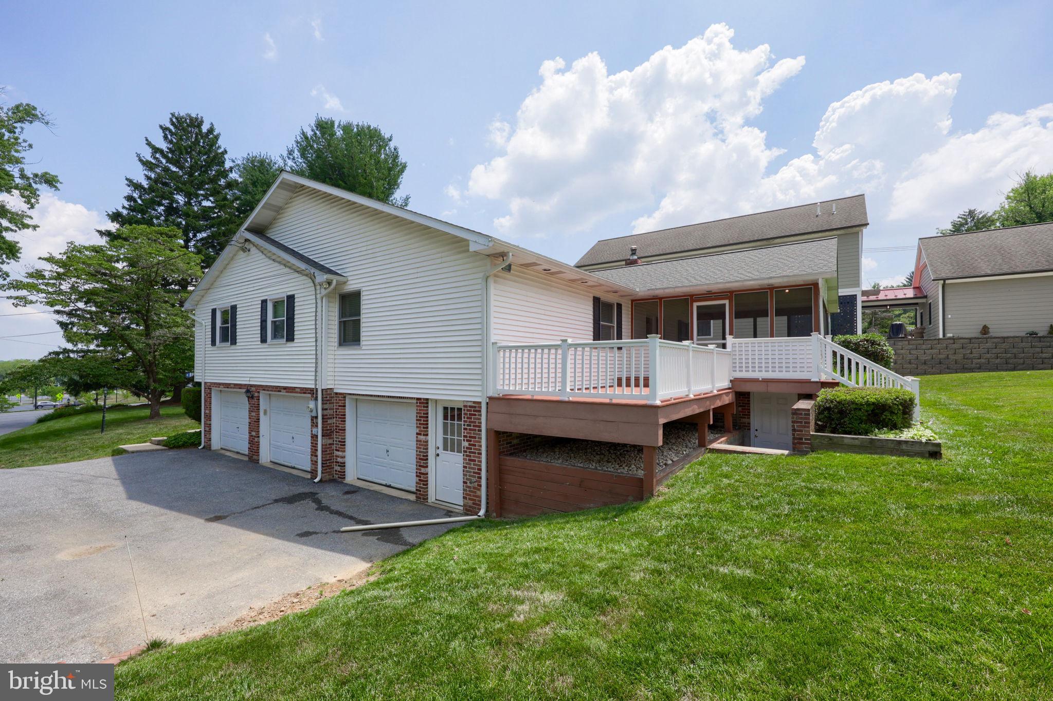HARRISBURG PIKE - Residential