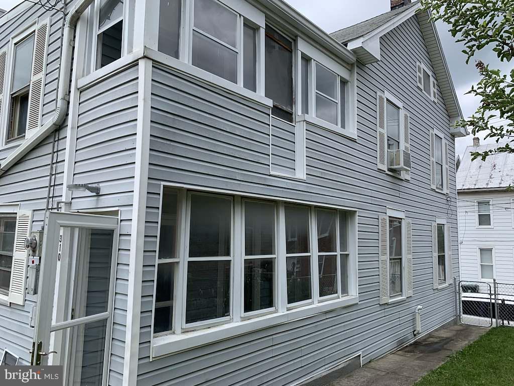 HAGERSTOWN - Residential