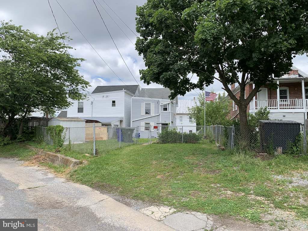 HAGERSTOWN - Residential