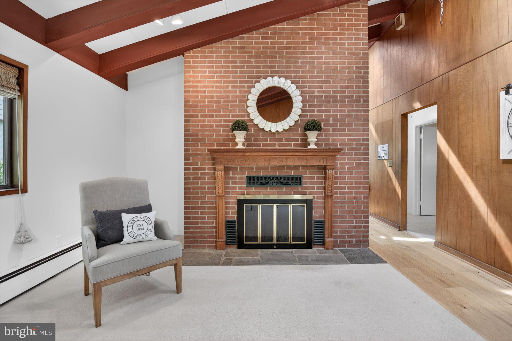 KENSINGTON PARK - Residential