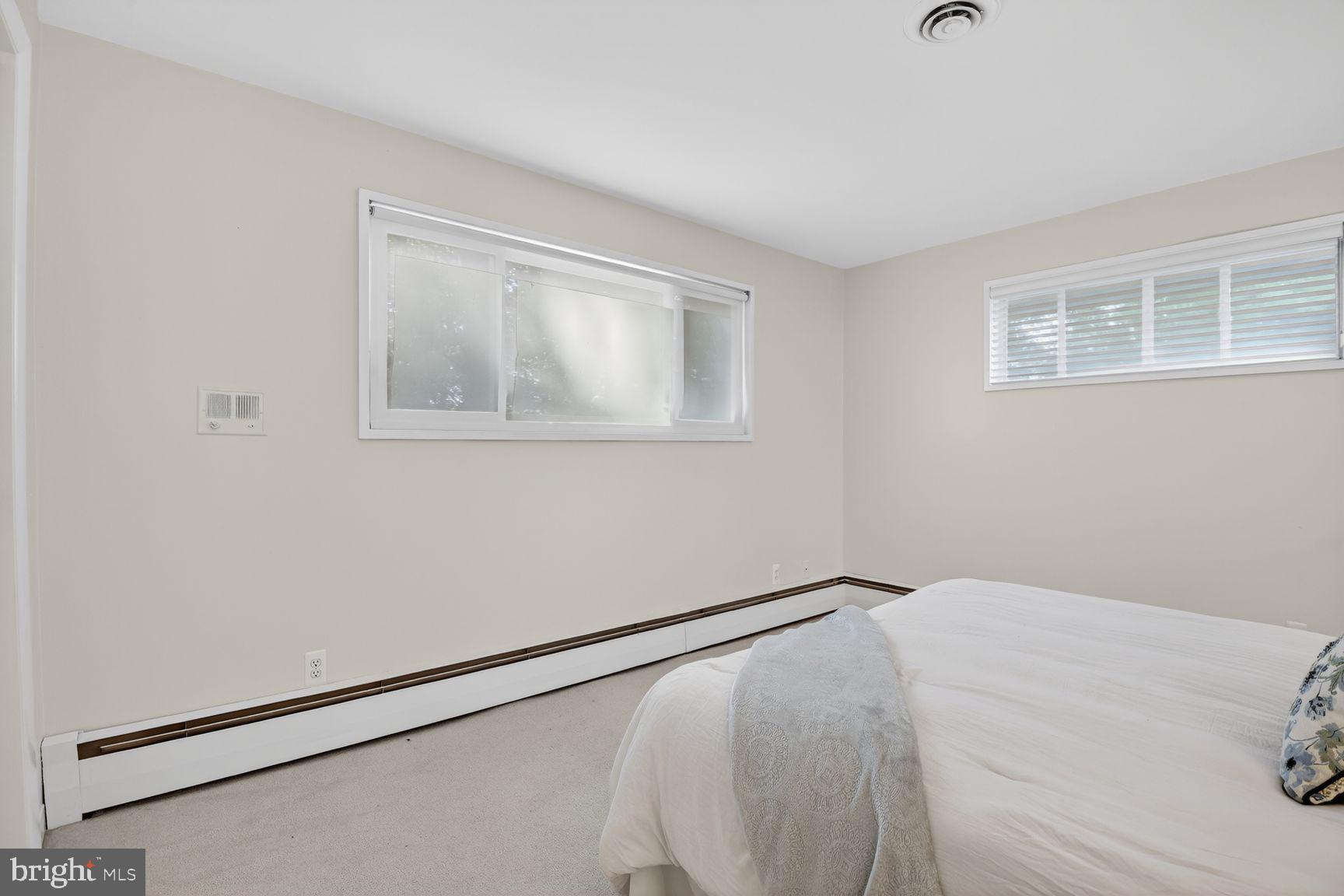 KENSINGTON PARK - Residential