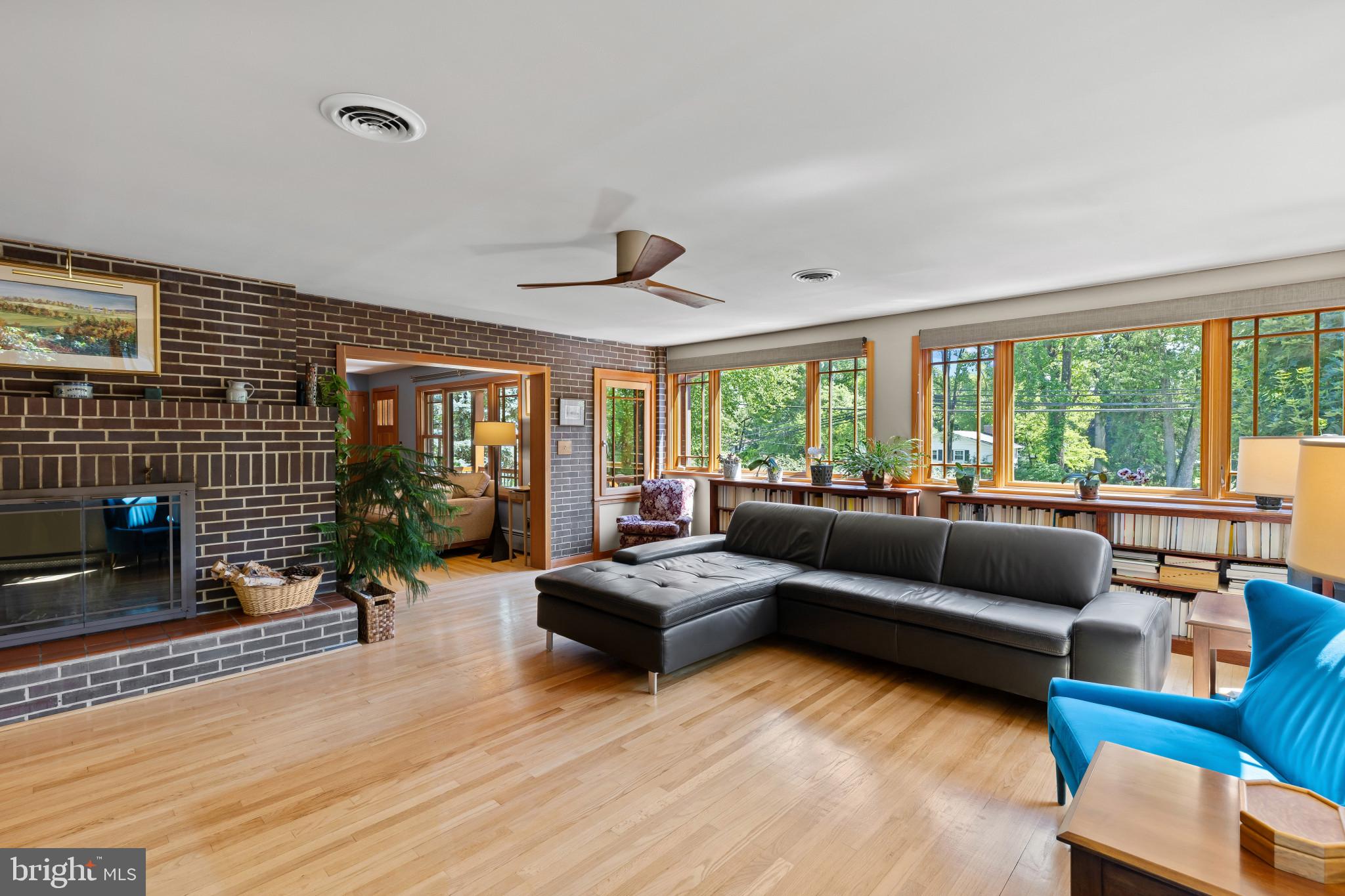 OAK LEA - Residential