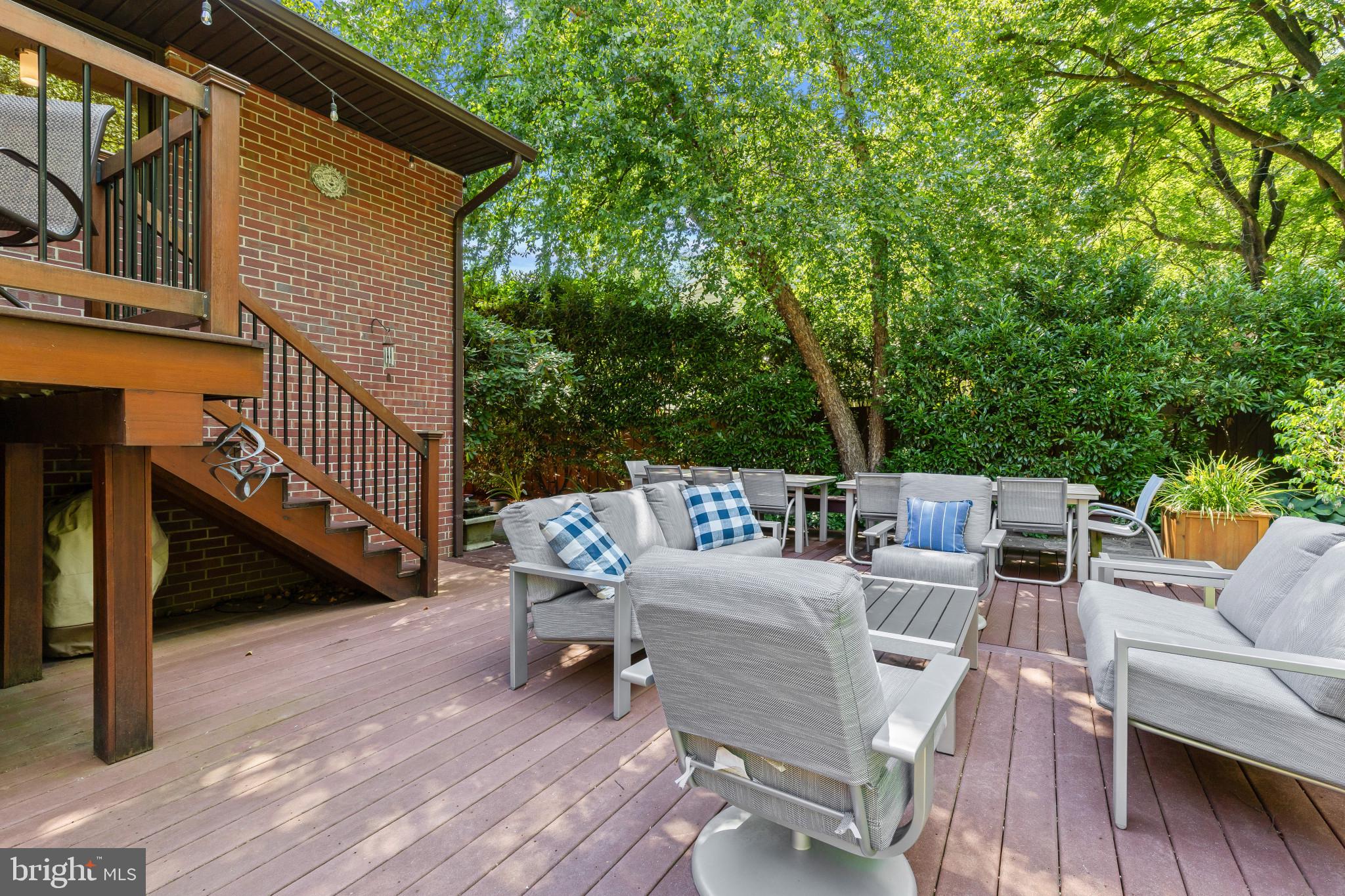 OAK LEA - Residential