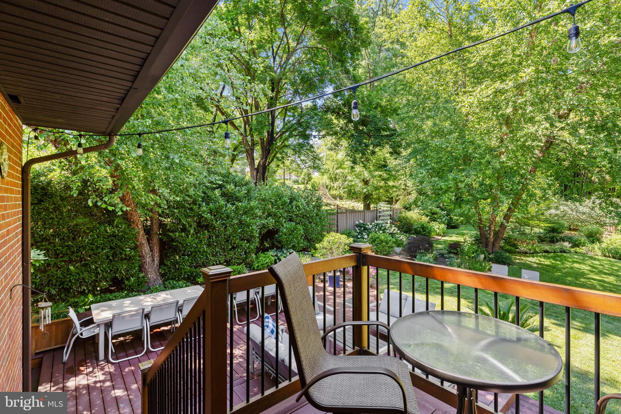 OAK LEA - Residential