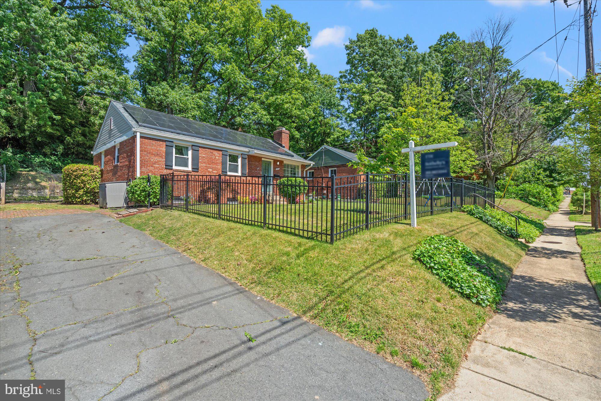 SEMINARY HEIGHTS - Residential