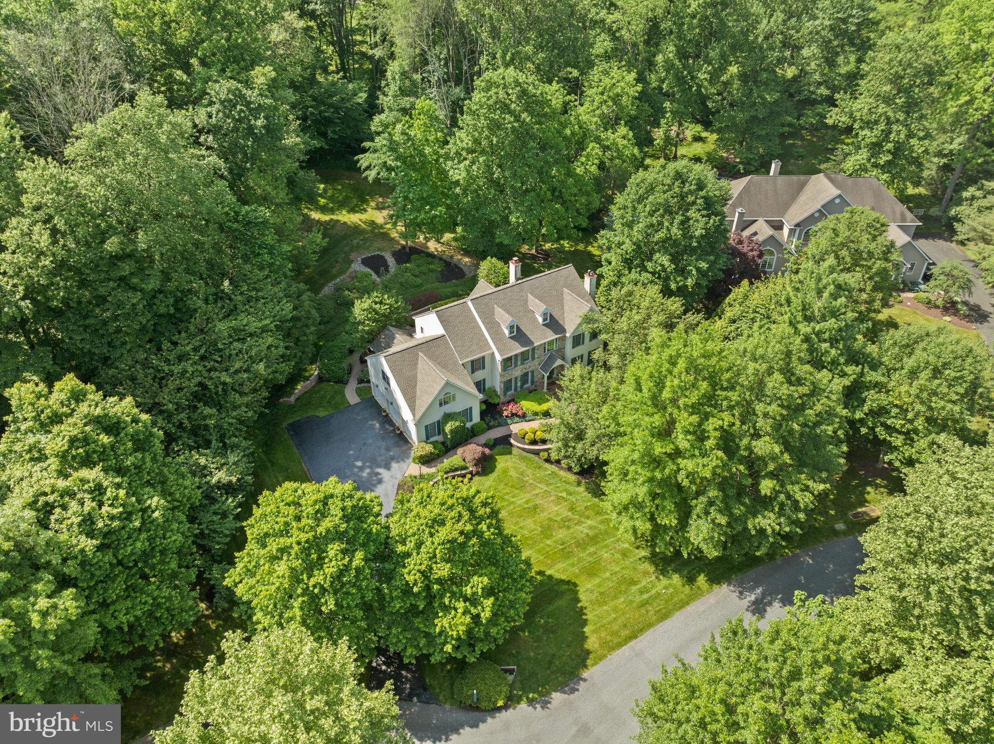 COURTS AT LONGWOOD - Residential