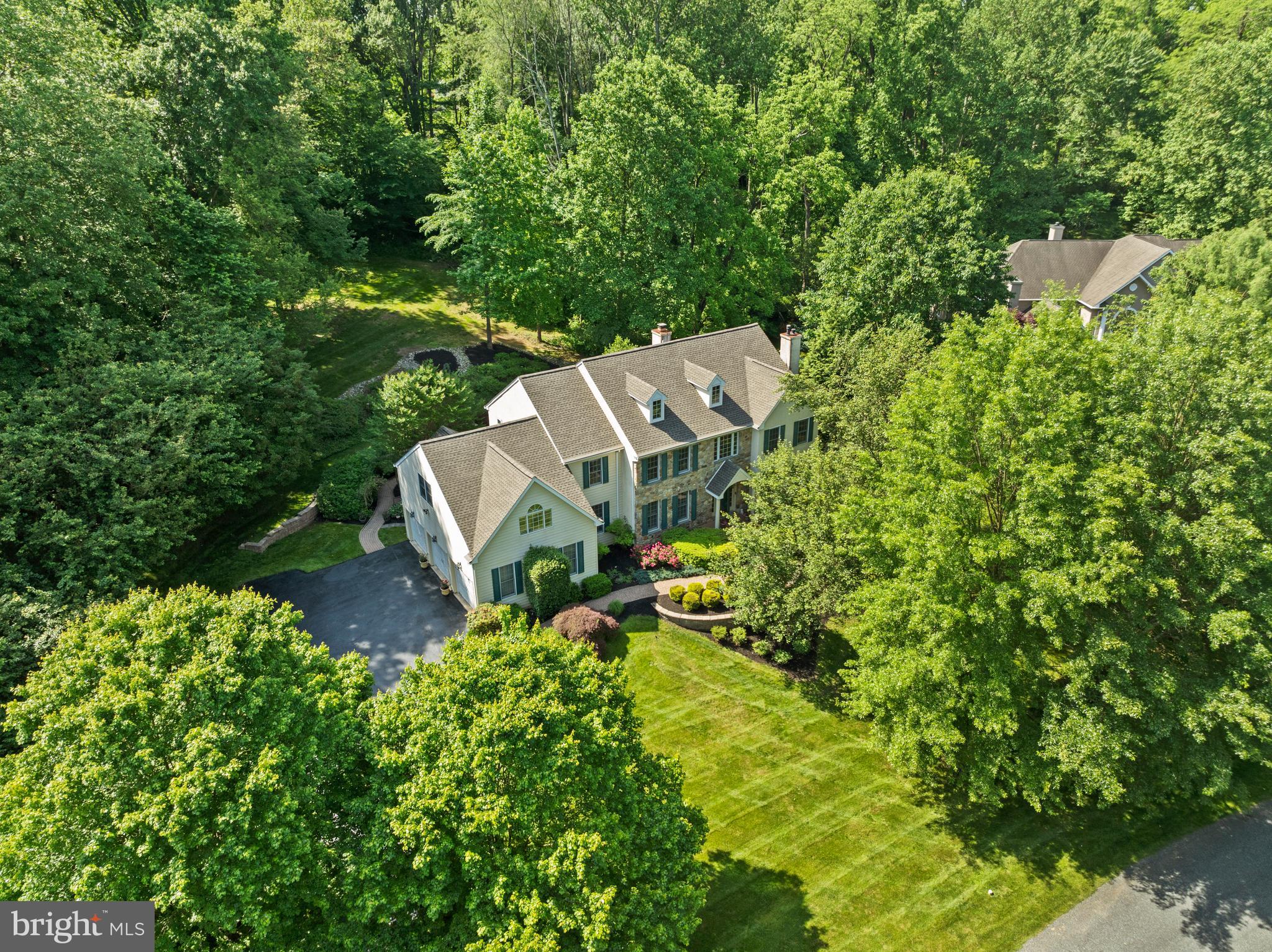 COURTS AT LONGWOOD - Residential