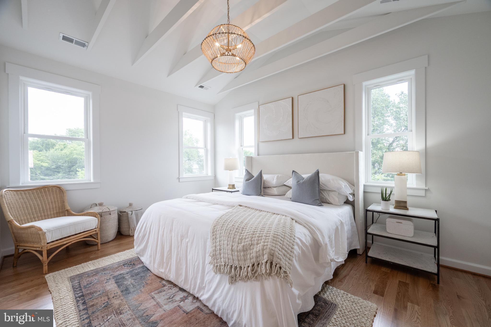 DEL RAY - Residential