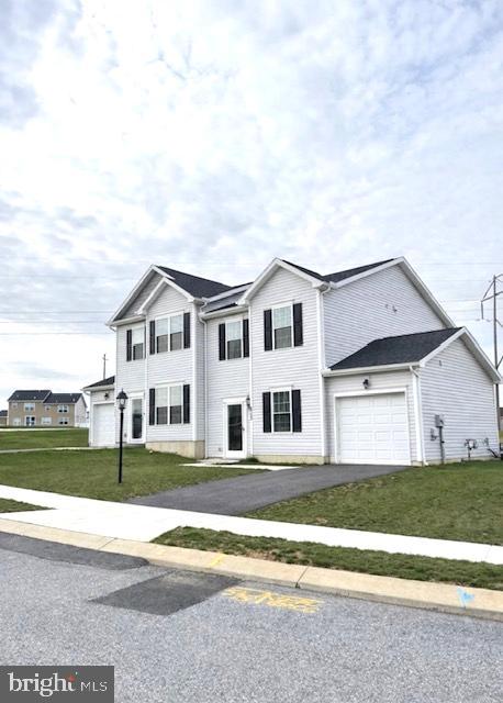 KINGS COURT AT BROWNSTONE - Residential