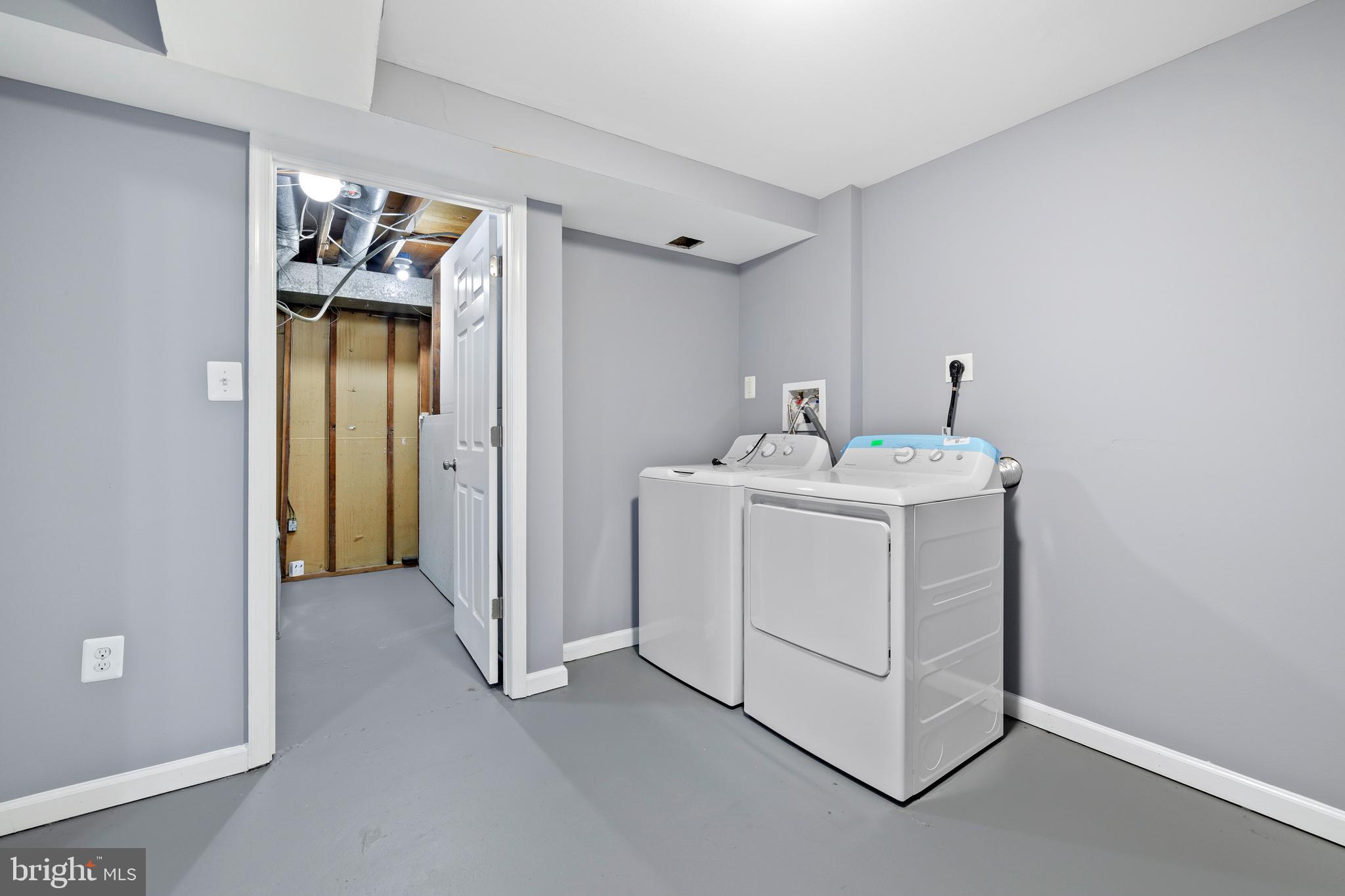 CENTRAL PARK CONDO - Residential