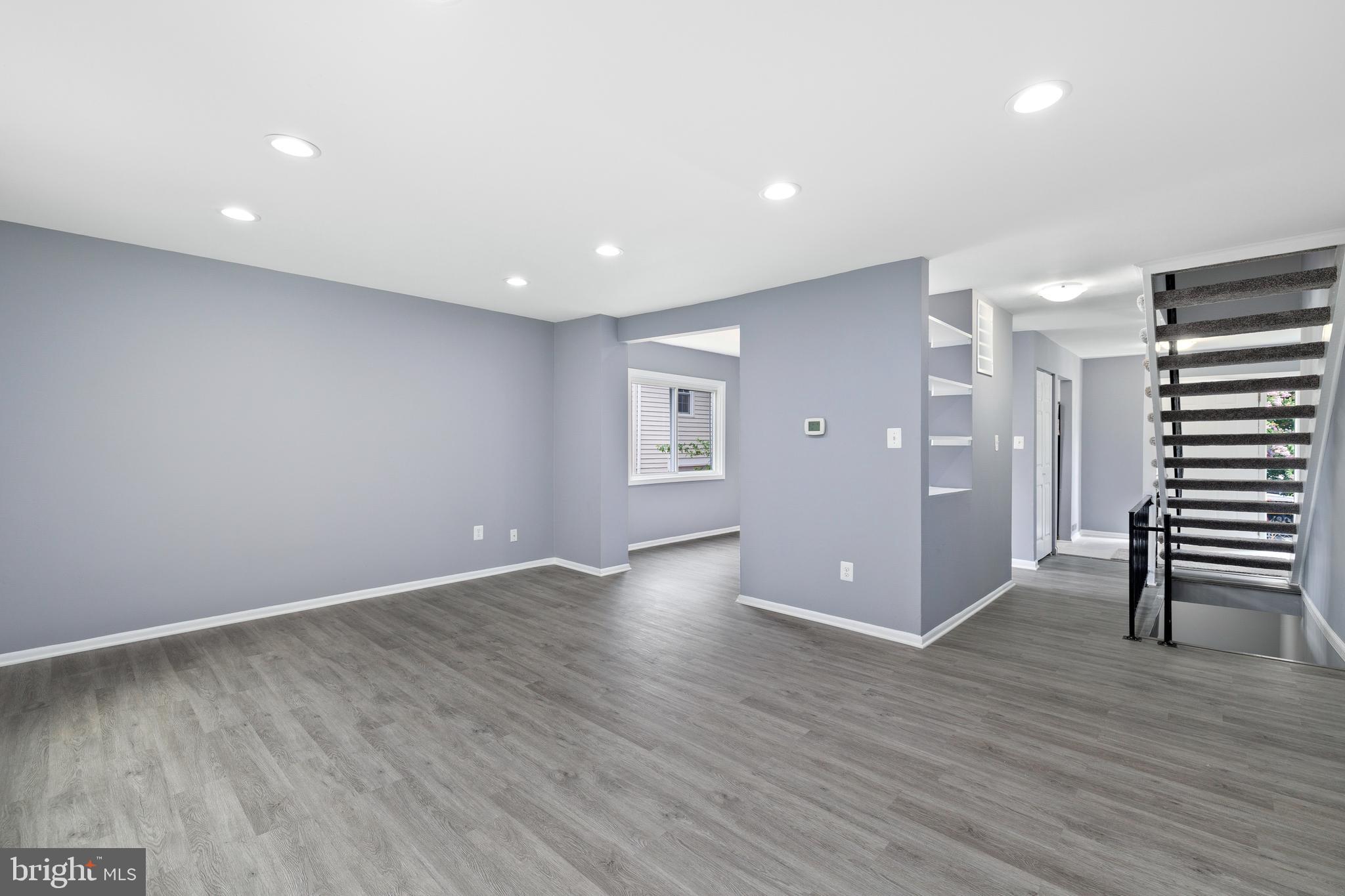CENTRAL PARK CONDO - Residential