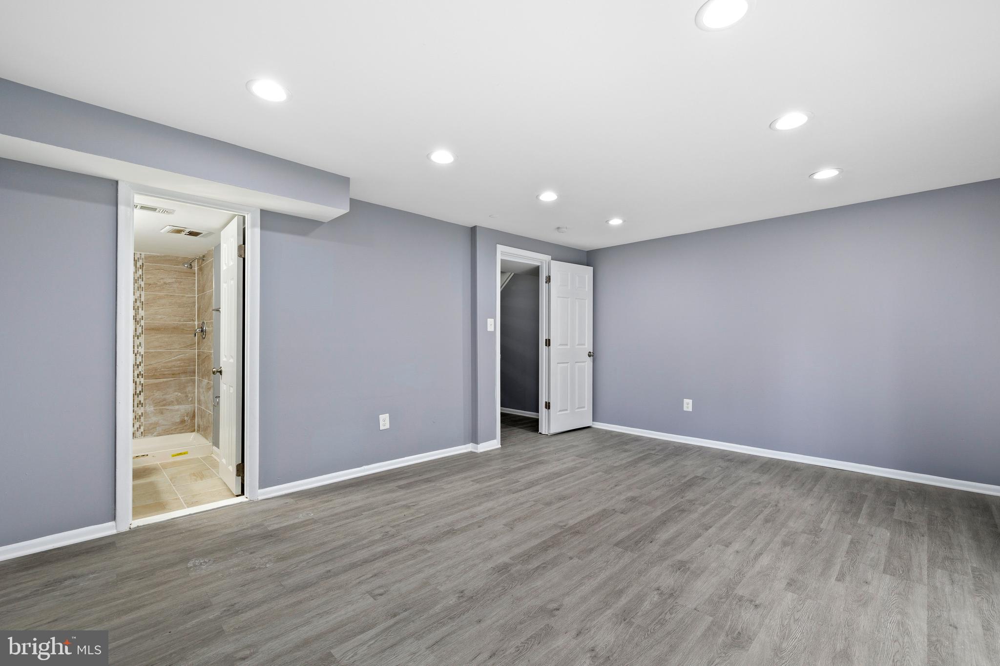 CENTRAL PARK CONDO - Residential