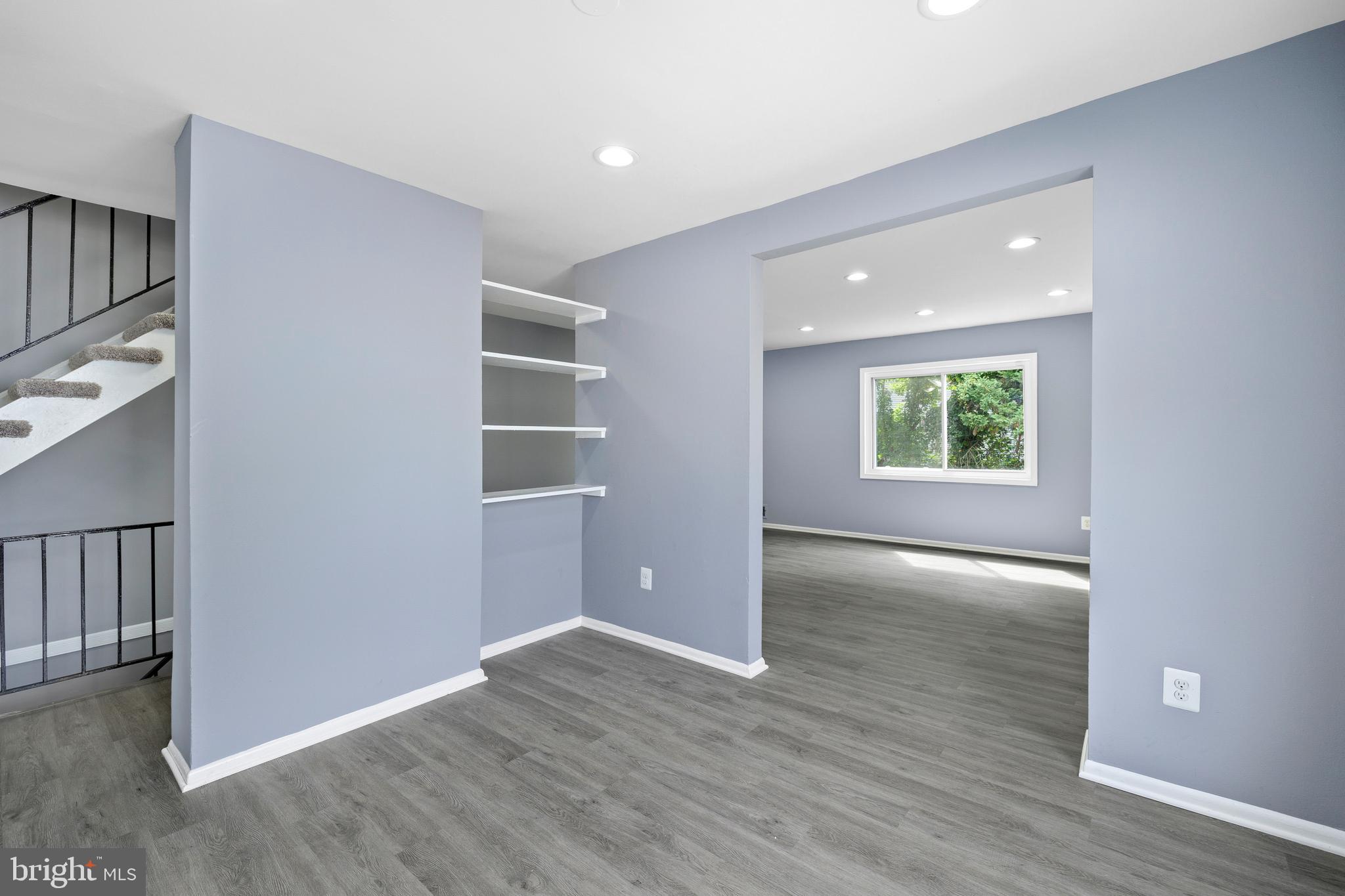 CENTRAL PARK CONDO - Residential