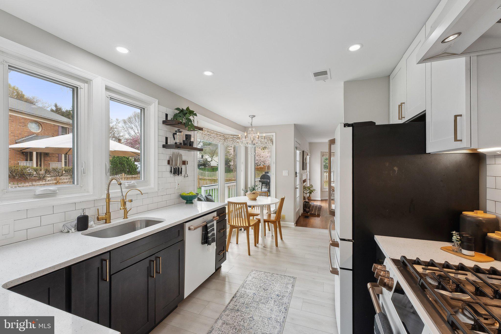 DONEGAL OAKS - Residential