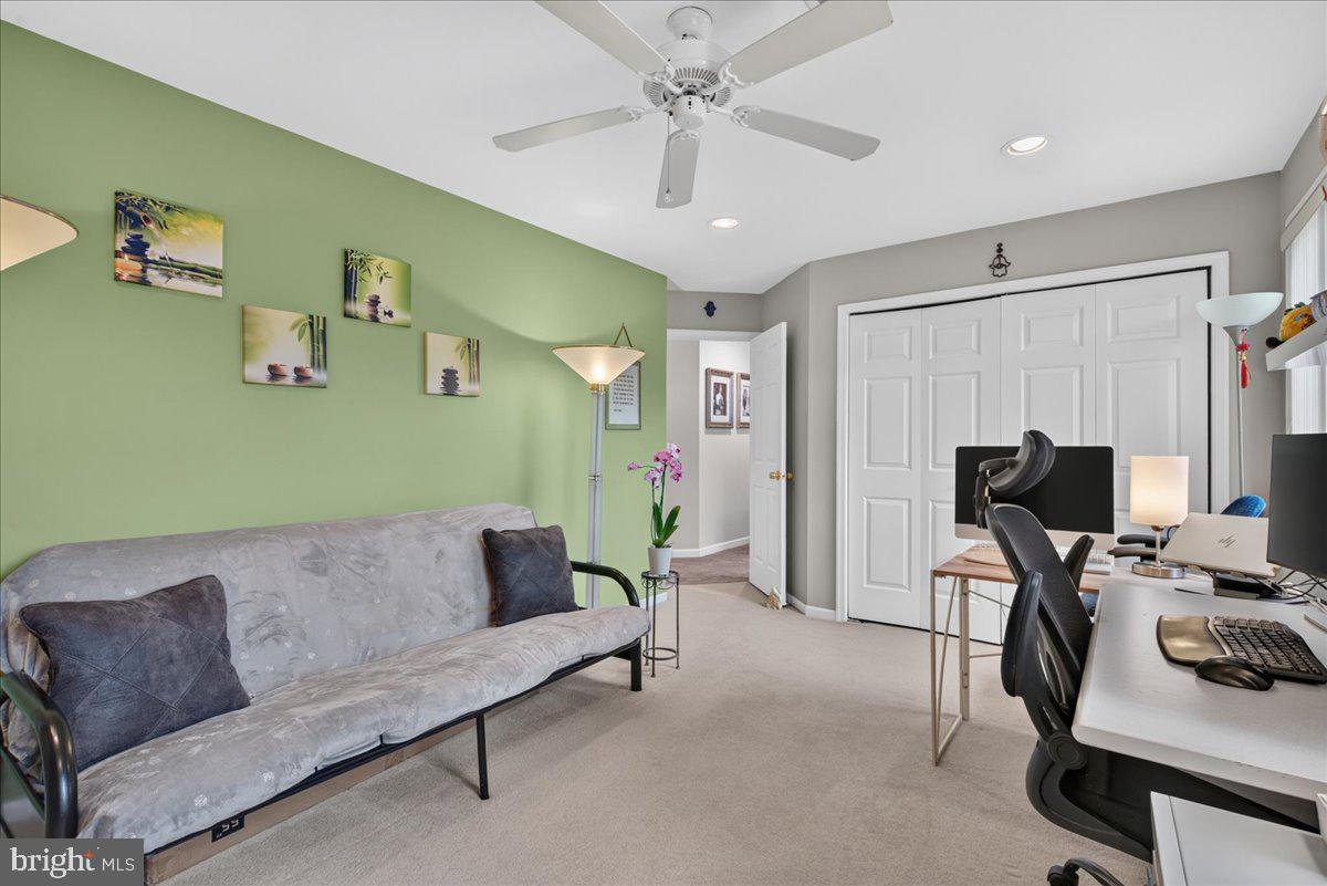 TREELINE ESTS - Residential