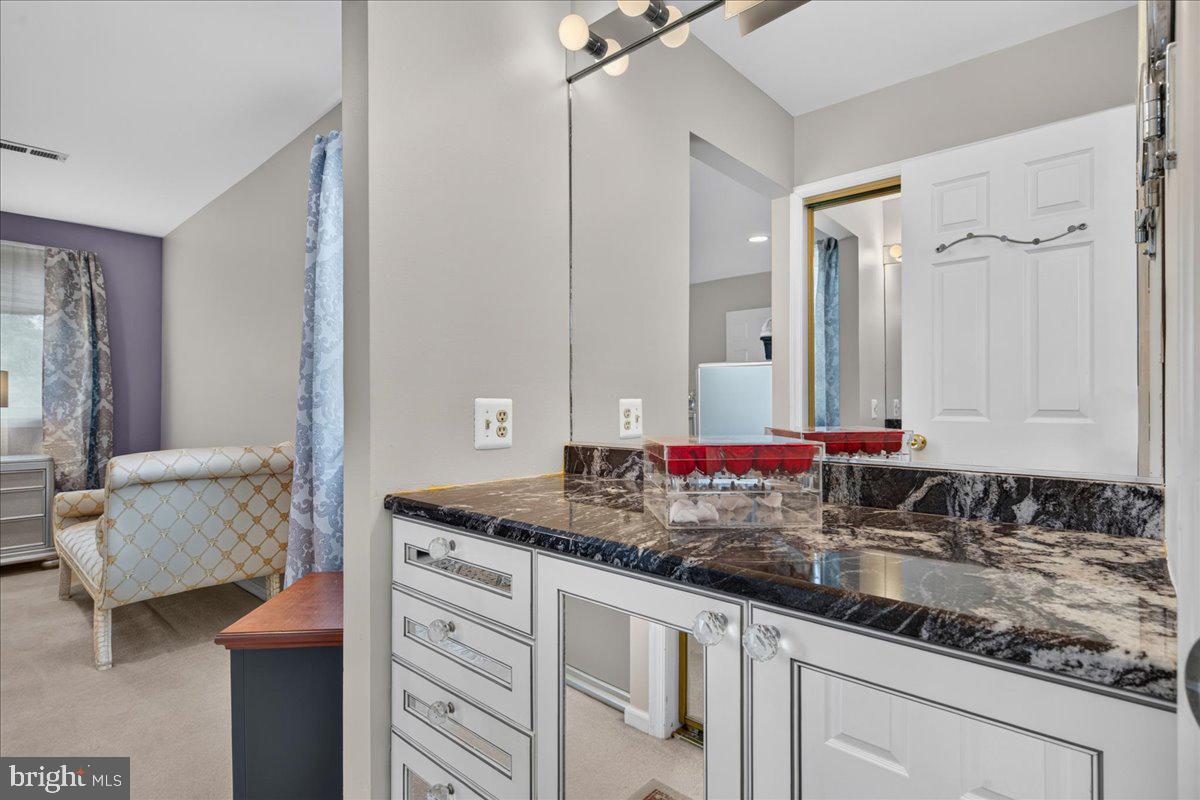 TREELINE ESTS - Residential