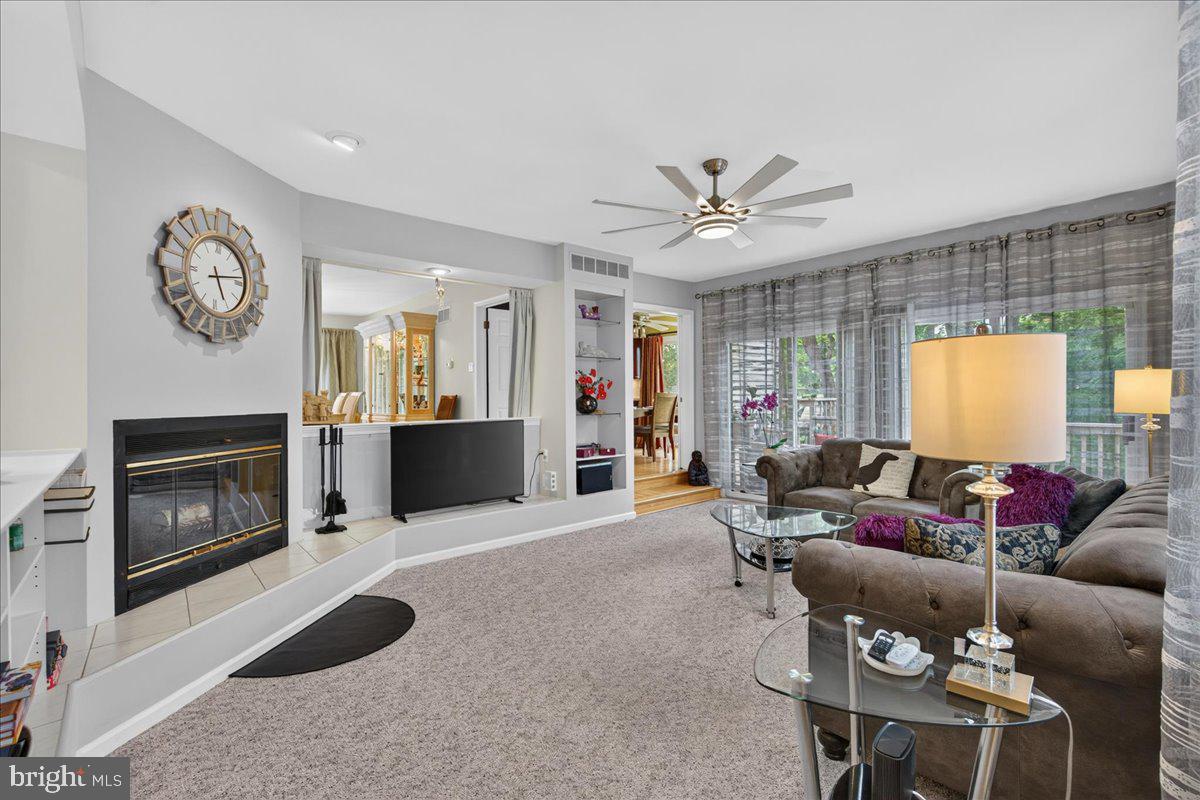 TREELINE ESTS - Residential