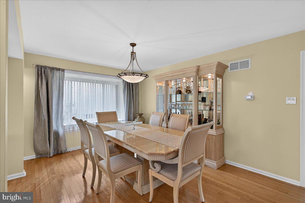 TREELINE ESTS - Residential